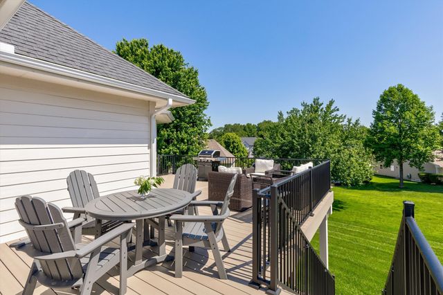3915 154th Court, Urbandale, IA 50323