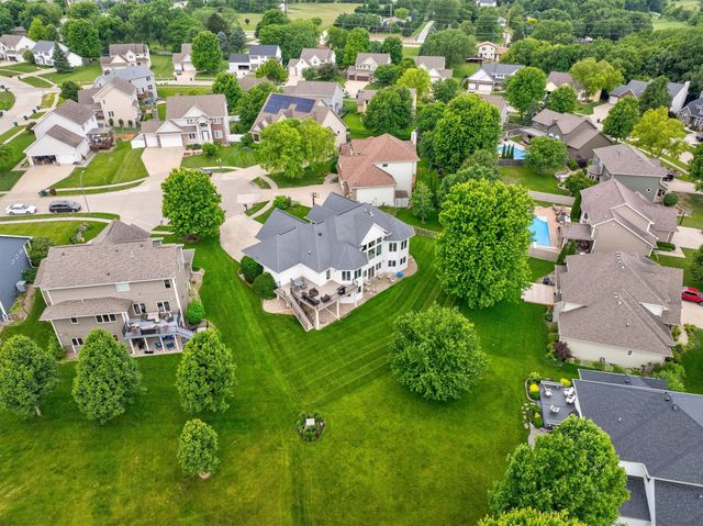 3915 154th Court, Urbandale, IA 50323
