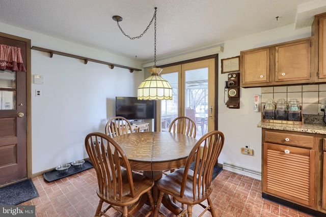 2765 NORTHVUE LN, York, PA 17408