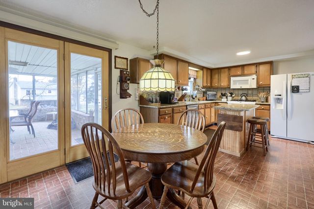 2765 NORTHVUE LN, York, PA 17408