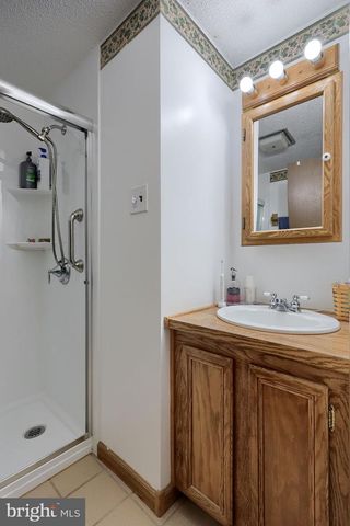 2765 NORTHVUE LN, York, PA 17408