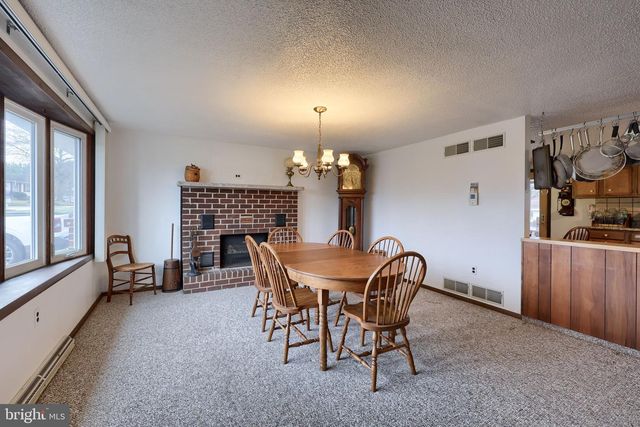 2765 NORTHVUE LN, York, PA 17408