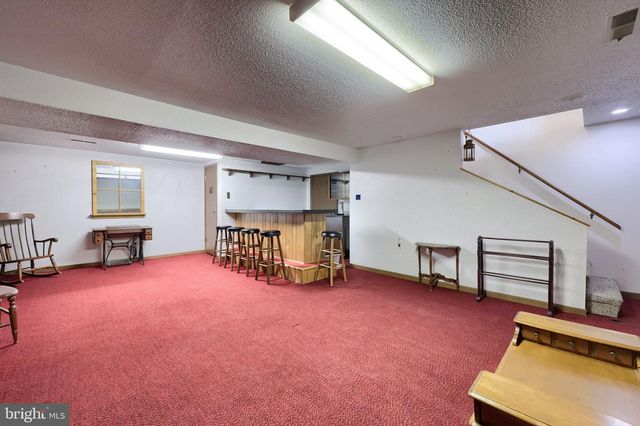 2765 NORTHVUE LN, York, PA 17408