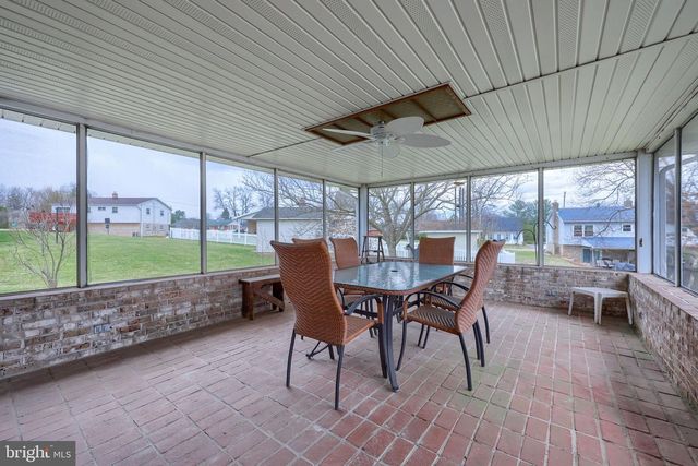 2765 NORTHVUE LN, York, PA 17408