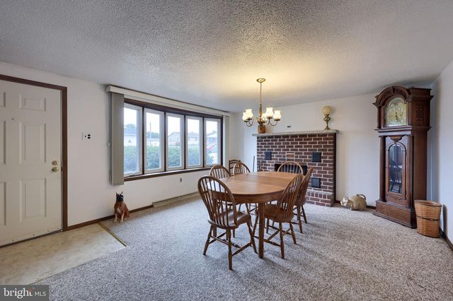 2765 NORTHVUE LN, York, PA 17408