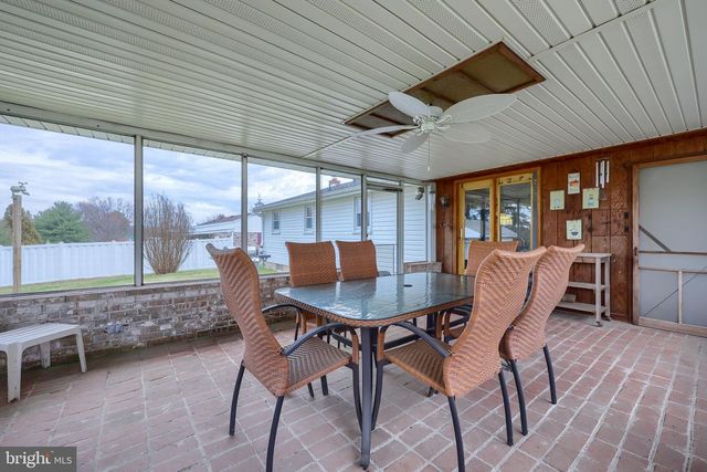 2765 NORTHVUE LN, York, PA 17408