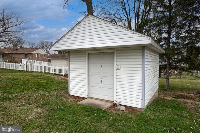 2765 NORTHVUE LN, York, PA 17408