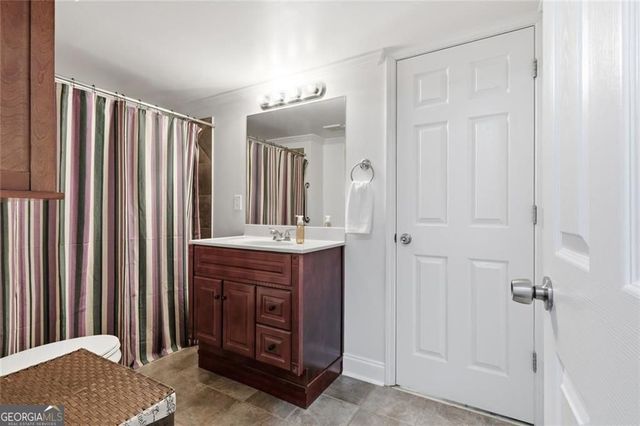 2332 Saint Kennedy Lane, Buford, GA 30518