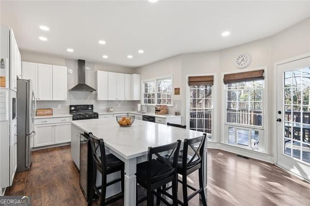 2332 Saint Kennedy Lane, Buford, GA 30518