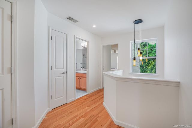 504 Southview Drive, Poughkeepsie, NY 12601