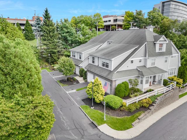 504 Southview Drive, Poughkeepsie, NY 12601