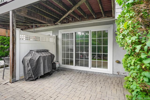 504 Southview Drive, Poughkeepsie, NY 12601
