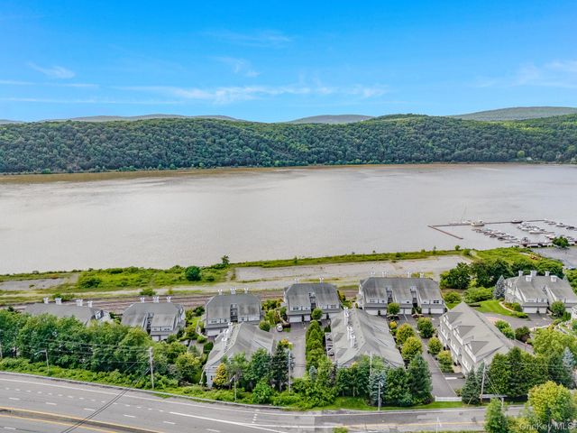 504 Southview Drive, Poughkeepsie, NY 12601