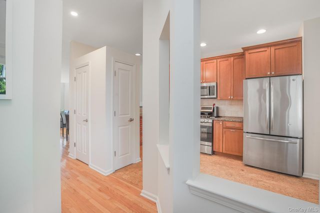 504 Southview Drive, Poughkeepsie, NY 12601