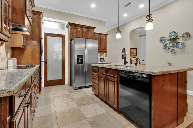 110 Timber Creek Court, Lindale, TX 75771