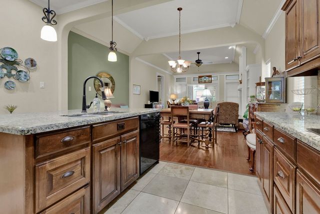 110 Timber Creek Court, Lindale, TX 75771