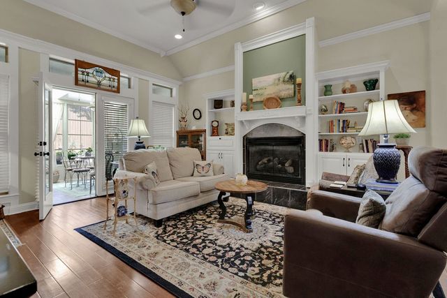 110 Timber Creek Court, Lindale, TX 75771