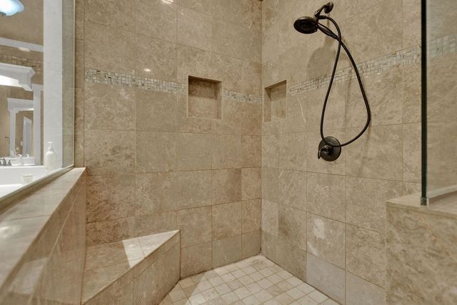 110 Timber Creek Court, Lindale, TX 75771