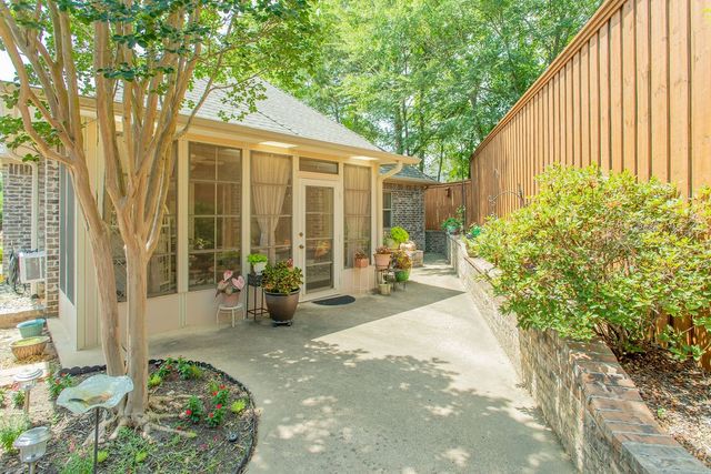110 Timber Creek Court, Lindale, TX 75771