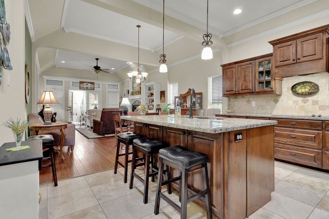 110 Timber Creek Court, Lindale, TX 75771