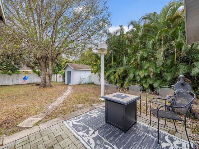 121 NW Doreen St, Port St Lucie, FL 34983