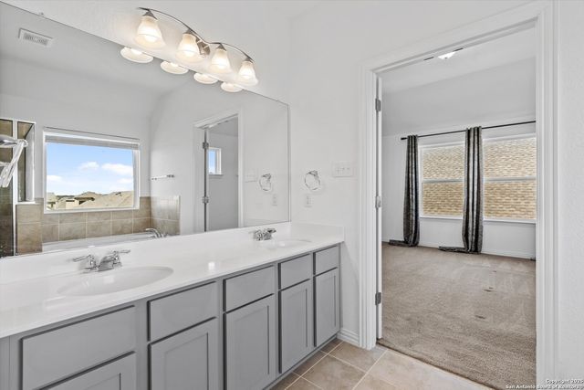 2056 Cowan, New Braunfels, TX 78132