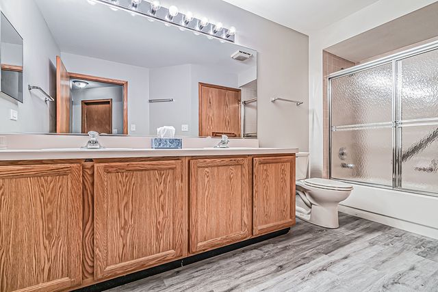 214 N Cathy Lane, Mount Prospect, IL 60056