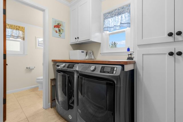 7036 Tucker Lane, Redding, CA 96002