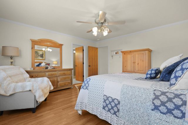 7036 Tucker Lane, Redding, CA 96002