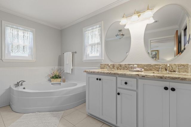 7036 Tucker Lane, Redding, CA 96002