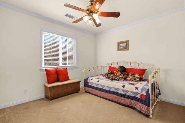 7036 Tucker Lane, Redding, CA 96002