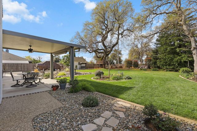 7036 Tucker Lane, Redding, CA 96002