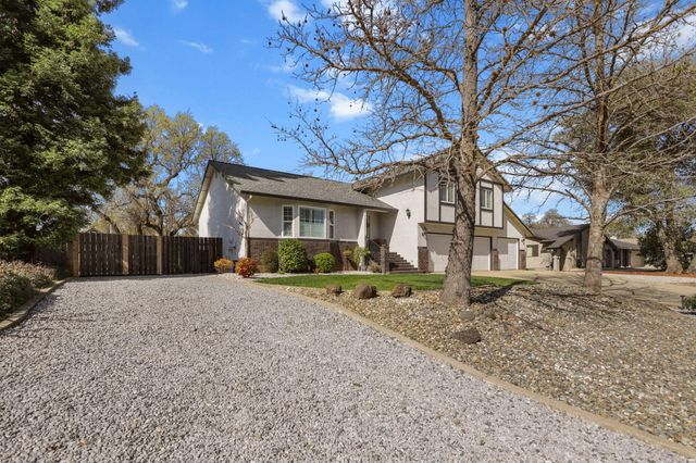 7036 Tucker Lane, Redding, CA 96002