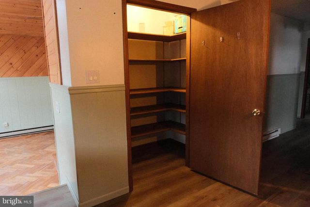 1052 CENTRE TPKE, Orwigsburg, PA 17961