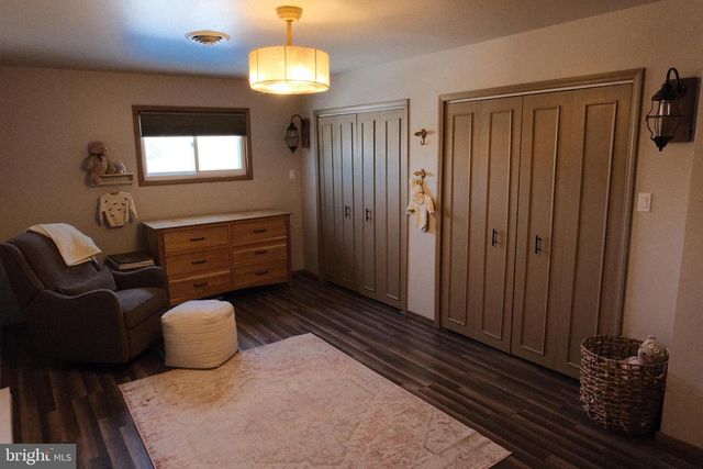 1052 CENTRE TPKE, Orwigsburg, PA 17961