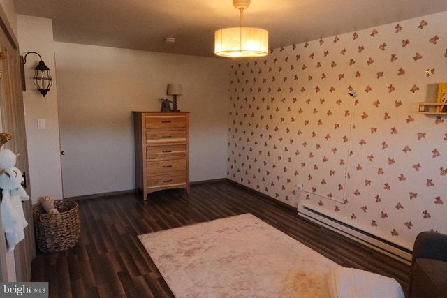 1052 CENTRE TPKE, Orwigsburg, PA 17961