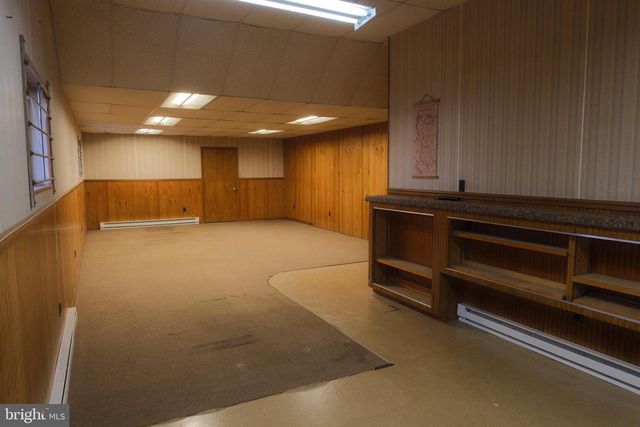 1052 CENTRE TPKE, Orwigsburg, PA 17961