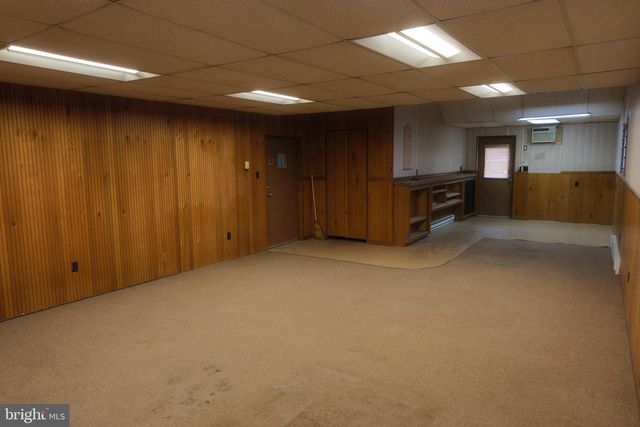 1052 CENTRE TPKE, Orwigsburg, PA 17961