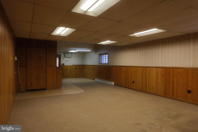 1052 CENTRE TPKE, Orwigsburg, PA 17961