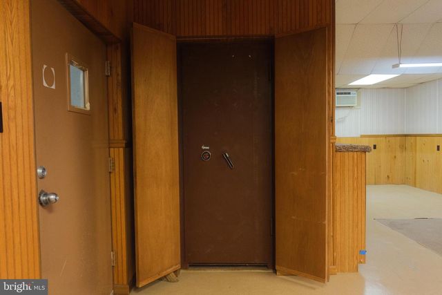 1052 CENTRE TPKE, Orwigsburg, PA 17961