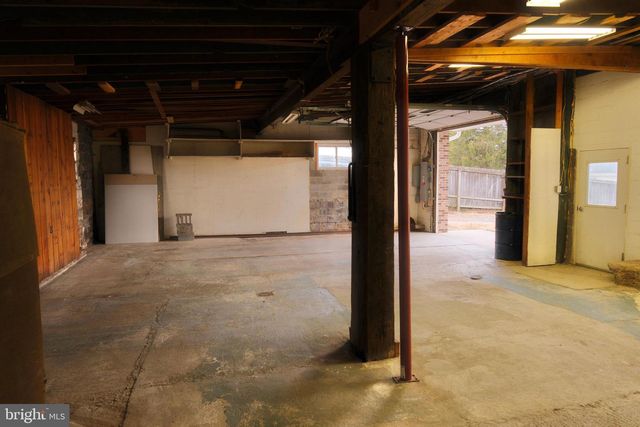 1052 CENTRE TPKE, Orwigsburg, PA 17961