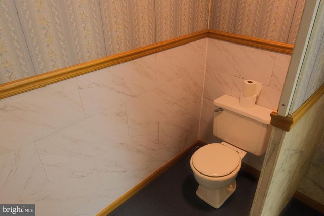 1052 CENTRE TPKE, Orwigsburg, PA 17961