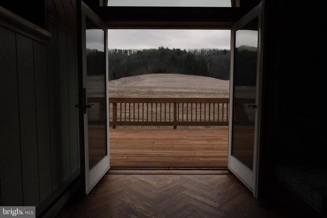 1052 CENTRE TPKE, Orwigsburg, PA 17961