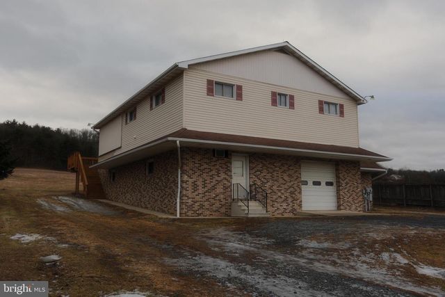 1052 CENTRE TPKE, Orwigsburg, PA 17961