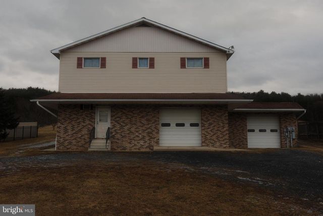 1052 CENTRE TPKE, Orwigsburg, PA 17961