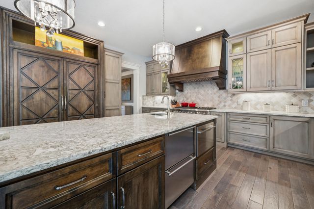 3704 Elio Way, Valparaiso, IN 46385