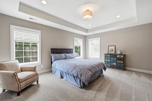 3704 Elio Way, Valparaiso, IN 46385