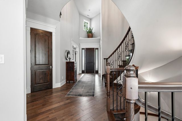 3704 Elio Way, Valparaiso, IN 46385