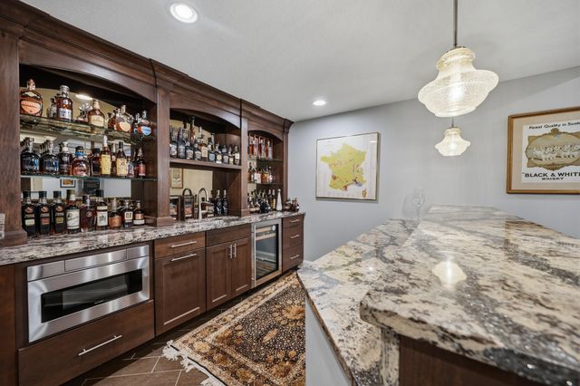 3704 Elio Way, Valparaiso, IN 46385