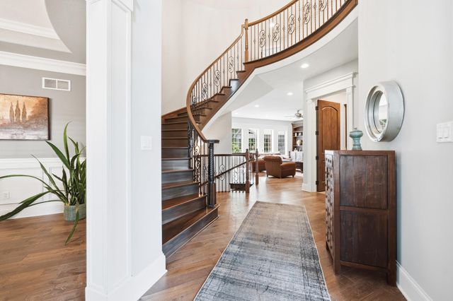 3704 Elio Way, Valparaiso, IN 46385
